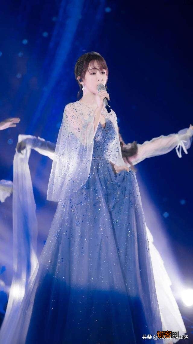 在你的心目中,中国排名前三的女明星是谁？为什么？