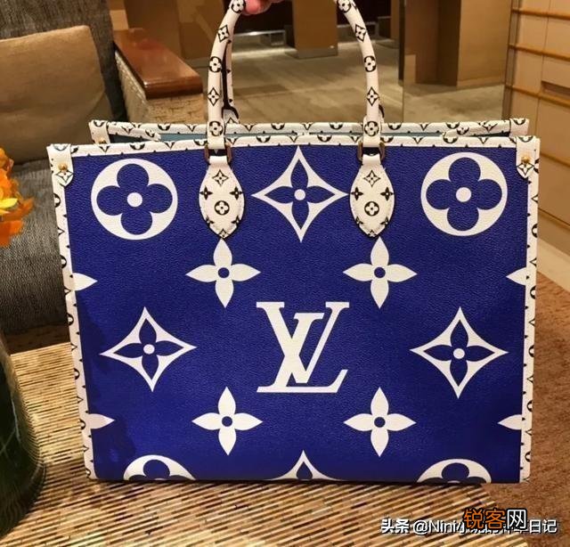LV、蔻依,爱马仕的这几款蓝色包包你更喜欢哪一家?