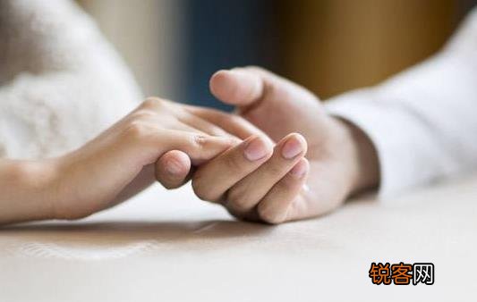 女人不同的年龄段追求不同的爱情 不同年龄段女人的恋爱宝典