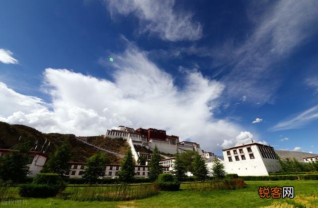 全国最值得去的十大旅游景点是哪里？