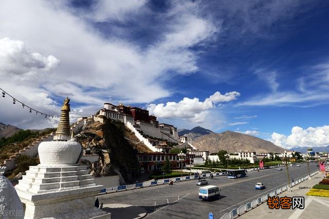 全国最值得去的十大旅游景点是哪里？
