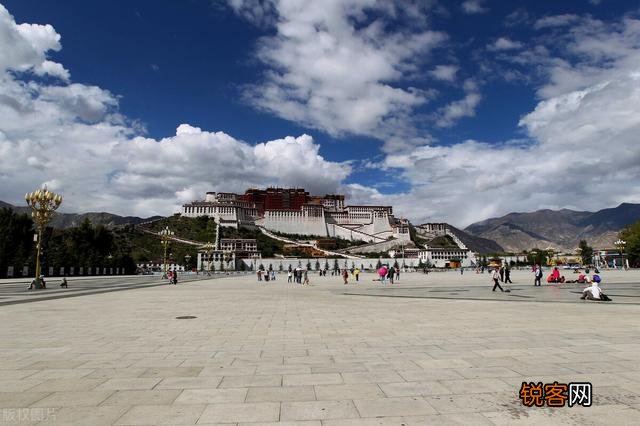 全国最值得去的十大旅游景点是哪里？
