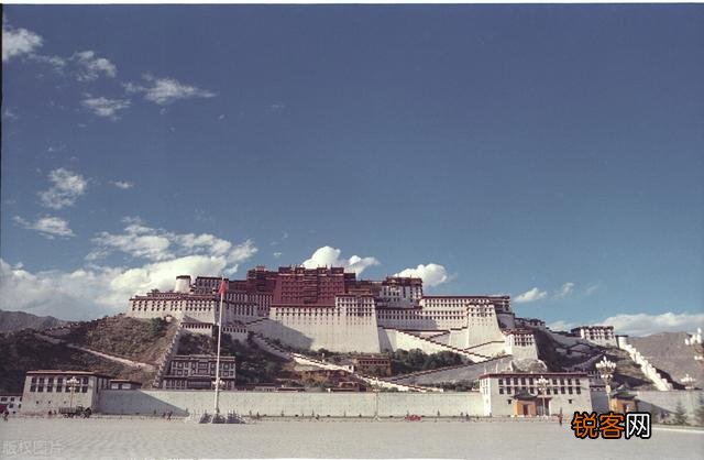 全国最值得去的十大旅游景点是哪里？