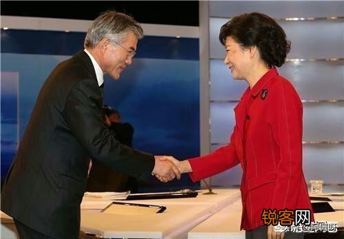 韩国总统文在寅会善终吗？