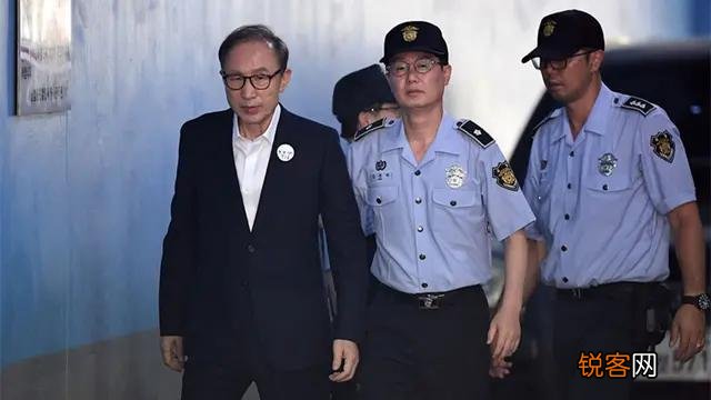 韩国总统文在寅会善终吗？