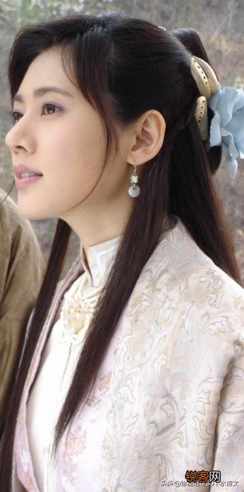 老公说我是最美的女人,可他手机收藏了很多美女图片,是真话吗？