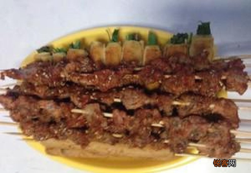 烧烤猪肉串的腌制方法