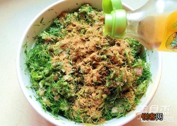 猪肉茴香馅的饺子怎样调馅才好吃？