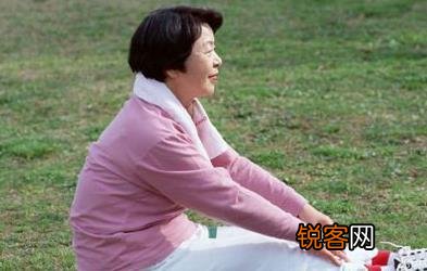 老人秋季坚持的三个原则