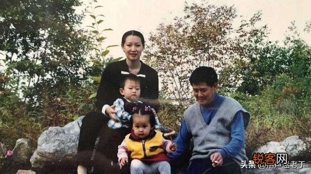 当初嫁给一无所有赵本山,成名后离婚的前妻葛淑珍,现状如何？