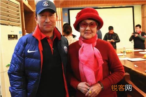 浙江商人吴胜明为什么被称为“女版褚时健”？