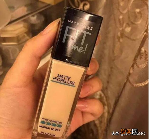 美宝莲粉底液怎么看保质期？
