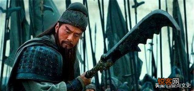 夏侯惇,夏侯渊,曹仁,曹洪和关羽,关兴,张飞,张苞两组混战,哪组赢,为什么？