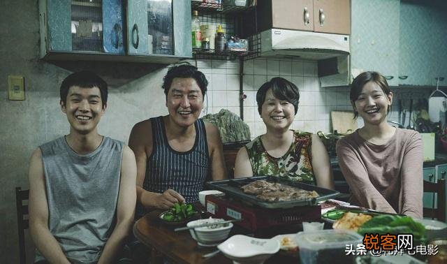 你们认为本届奥斯卡大赢家《寄生虫》怎么样,值得这么高的评价吗?