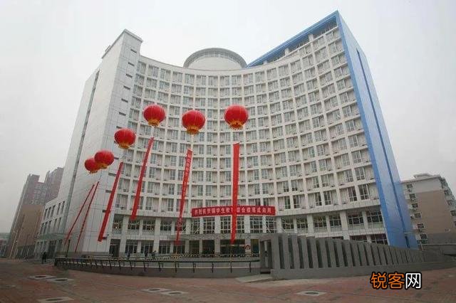 天津医科大学、南京医科大学和重庆医科大学相比较,哪个更有优势?