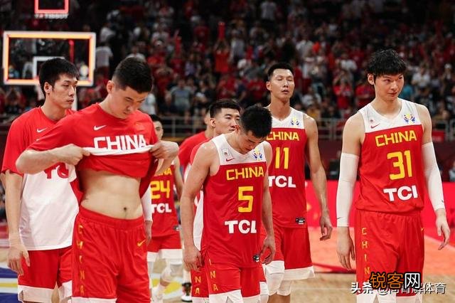 篮球世界杯排名公布,中国男篮排名27,在亚洲掉到第四,失去奥运资格,如何看待男篮?