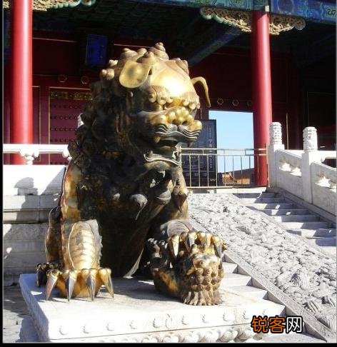 故宫铜狮子为什么不能摸?