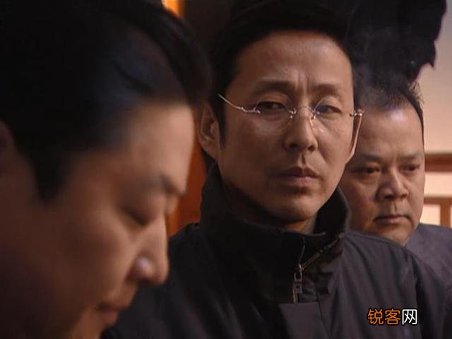 现在的社会真是安全啊!以前那些满嘴喊着我是黑社会的人都去哪了?