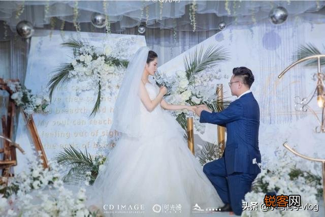 QG770宣布大婚,女方相差近八岁被指老牛吃嫩草,770迎娶白富美走向巅峰,接着会退役吗？