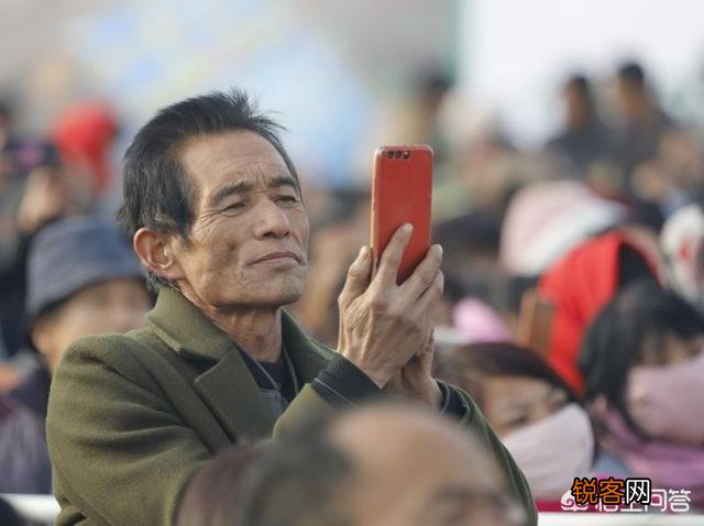 摄影用大光圈就一定、必须能拍出“虚化”效果吗?为什么呐?