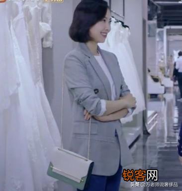 目前最当季的,奢侈品包包网站有哪些？轻奢女包品牌有哪些,在哪里可以买到正品轻奢女包？