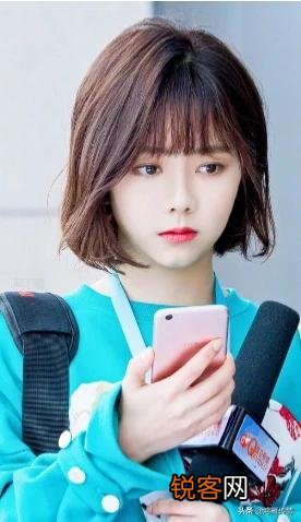 你觉得李娜、韩红、云朵的《青藏高原》,谁唱的更好？