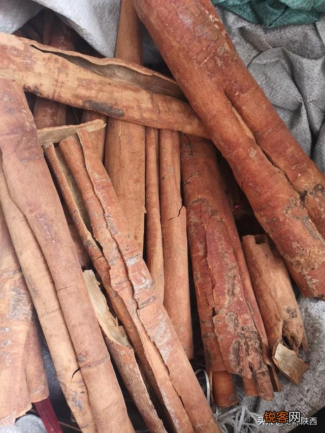 香料的分类及作用是什么？