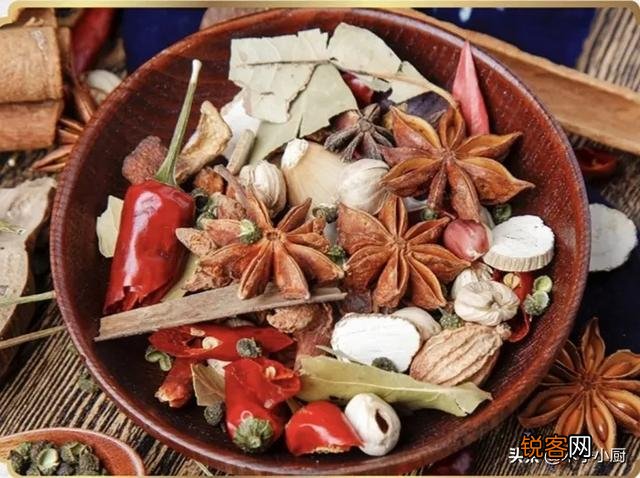 哪些香料不能炒,哪些香料需要提前炒制？
