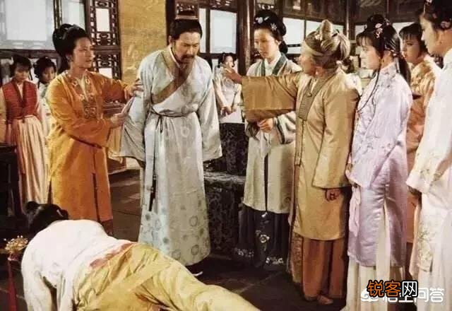 元妃命人在清虚观从初一到初三打三天平安醮,到底是为了谁祈求平安？