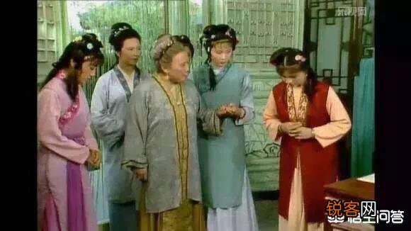 元妃命人在清虚观从初一到初三打三天平安醮,到底是为了谁祈求平安？