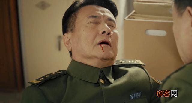 《燃烧》许广义为什么在许家福开棺验尸案后整个人都变了？什么事刺激了他？