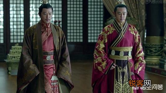 你觉得一部戏特别火的主要原因是因为剧情好,还是因为实力派演员多？