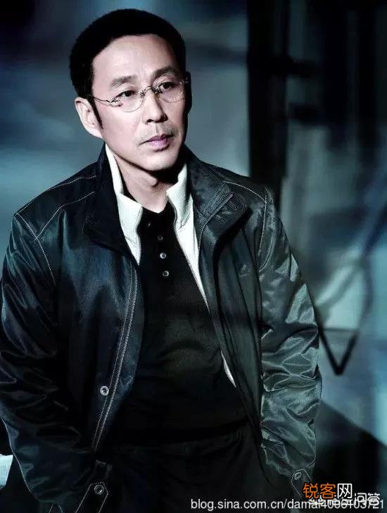你认为哪些演员是实力派演员？你最喜欢他演的什么角色？