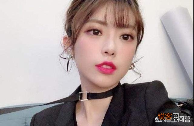 LOL：周淑怡醉酒后视频曝光,每句话都十分真实,直言“白银分段带你飞”,如何评价？