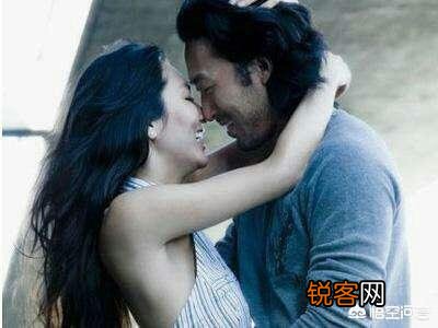 我已经有女朋友了,可是我今年换了个工作,女同事也喜欢上我了,有点心动怎么办?
