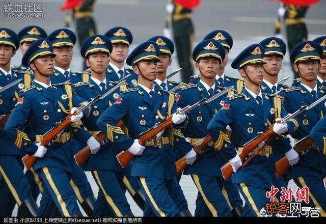 哪个国家的军礼服最帅气？