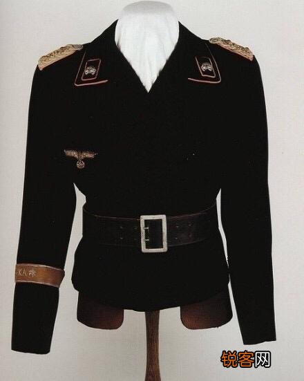 哪个国家的军礼服最帅气？