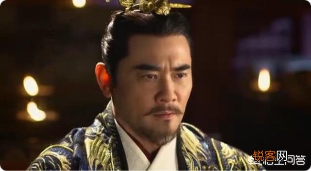 春秋战国时期,诸侯们什么时间开始称王？