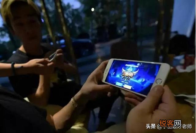 该如何拯救掉入网络游戏漩涡的叛逆期儿子？