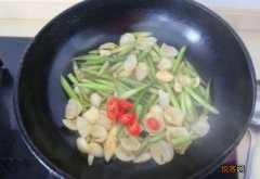 鲜百合吃前用焯水吗 新鲜百合怎么洗