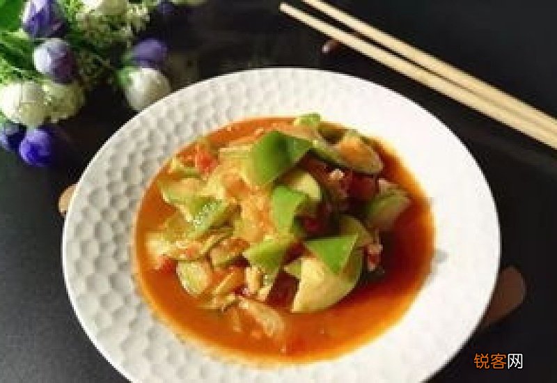 西葫芦青椒西红柿怎么做 西葫芦青椒西红柿的做法