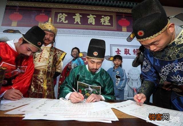 古时的状元、探花、榜眼、举人和秀才,各有什么区别？谁级别最高？