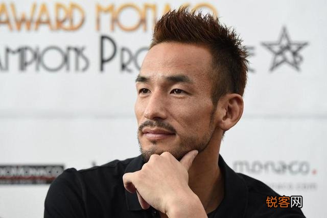 亚洲足坛历史最帅11人阵容,又要帅又要能打,怎么选？