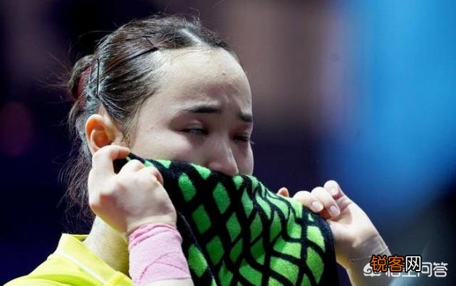 为何有人说世乒赛女双决赛不单止火了伊藤美诚,还火了国乒教练肖战呢？