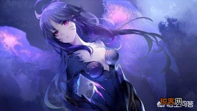 《英雄联盟》中,卡莎应该如何出装才能使伤害最大化？