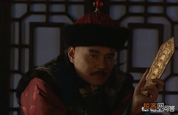 《雍正王朝》中,康熙既然已经决定把皇位传给雍正,为什么不提前把十三阿哥放出来?
