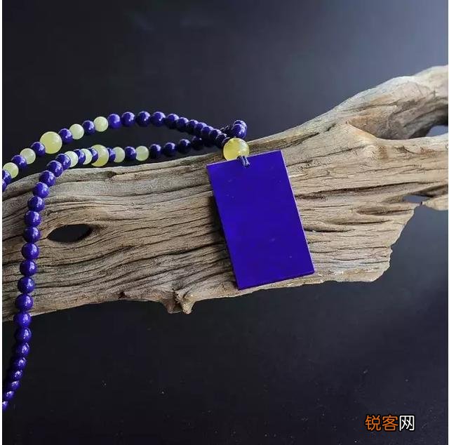 文玩圈里,老玩友所说的“三高”和“三无”,是什么意思?