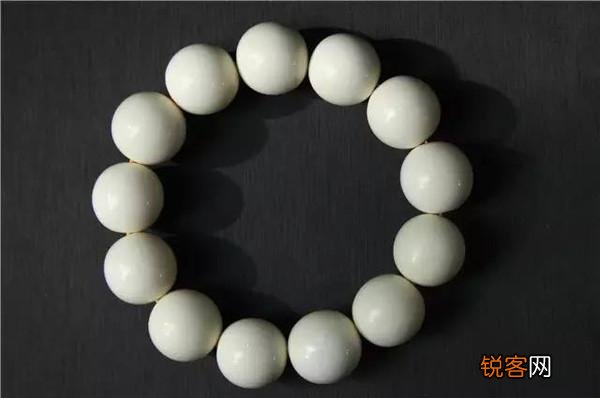文玩圈里,老玩友所说的“三高”和“三无”,是什么意思?