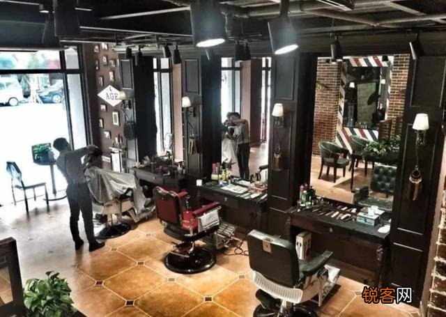 为什么理发店不受网络冲击,也无法网购,却看到那么多倒闭的?