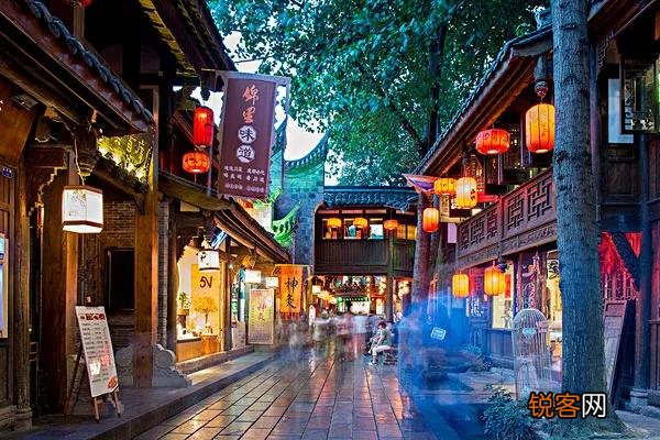 为什么影视剧里的方言喜欢讲四川话？